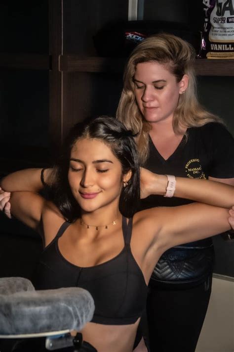Erotic massage Herencia