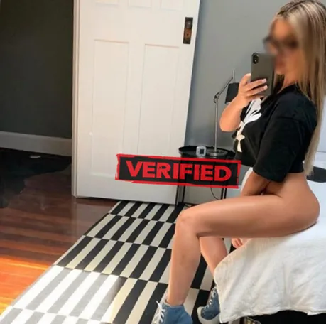 Annette wetpussy Whore Sued